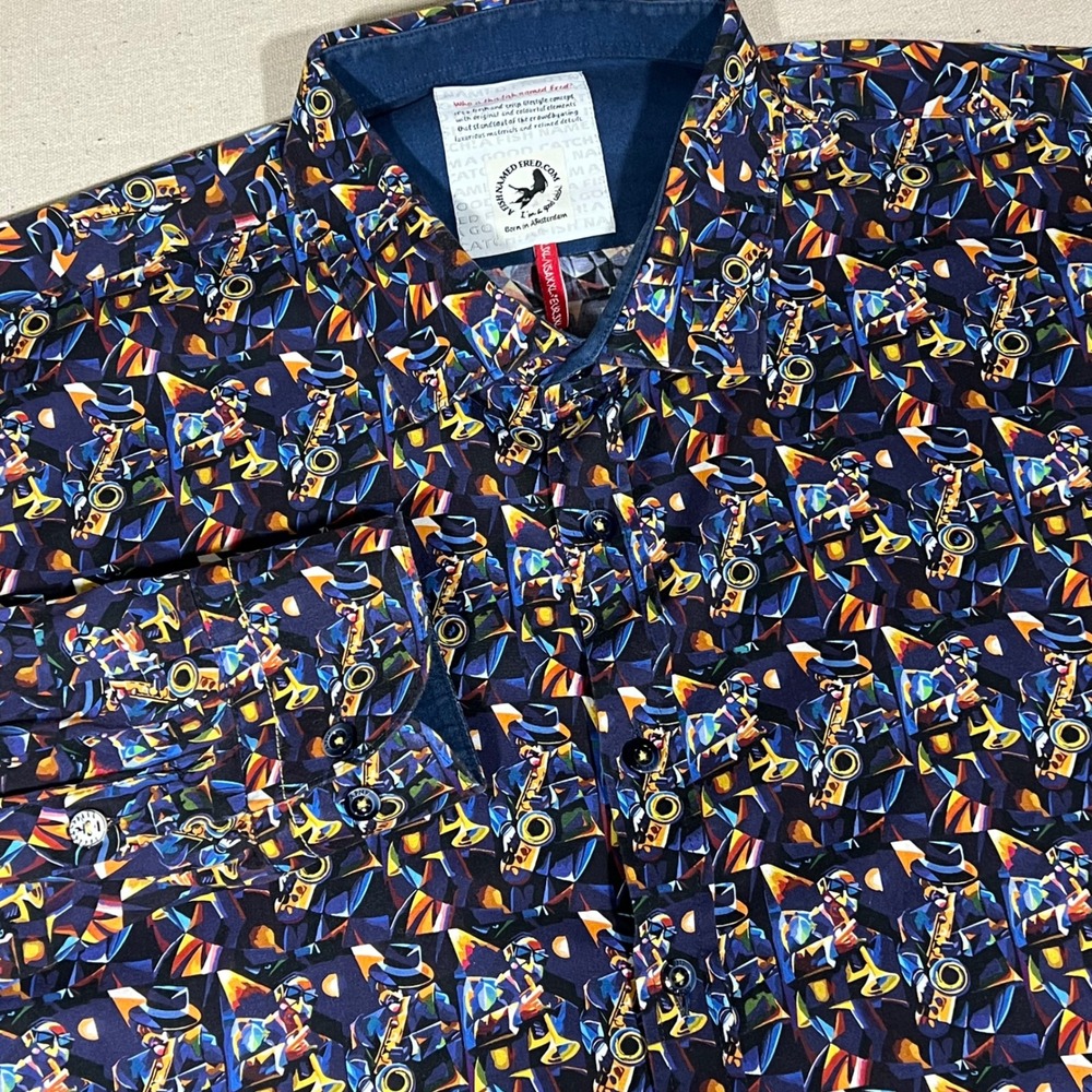 A Fish Named Fred Men's 2XL Button Up Shirt Stretch Jazz Saxophone‎ Trumpet AOP